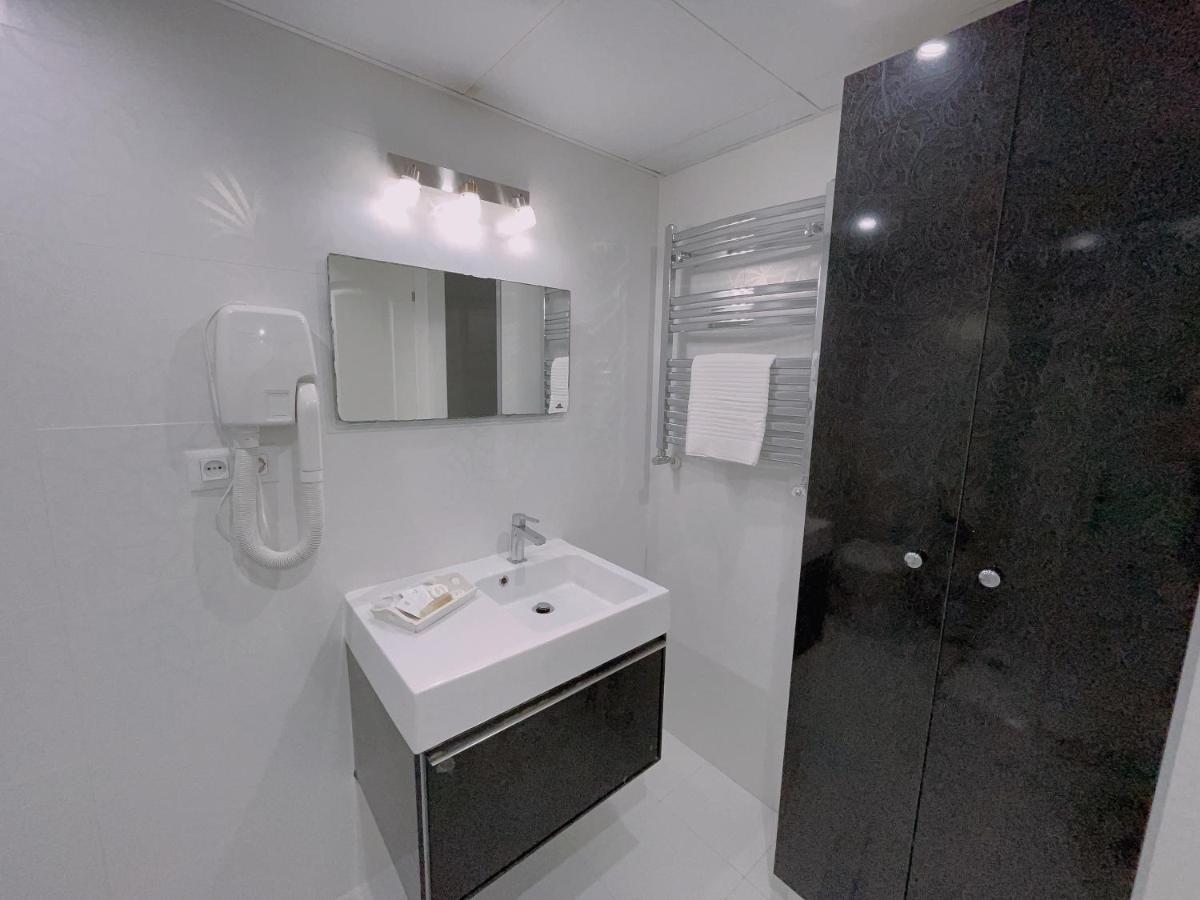 Piso Atares Calle Alfonso Apartment Zaragoza Bagian luar foto